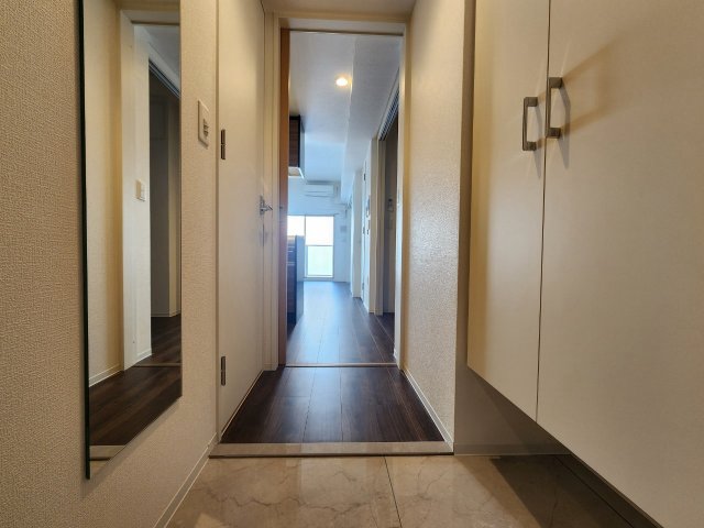 玄関　詳細は、RISUMO江坂本店までお問合せください♪