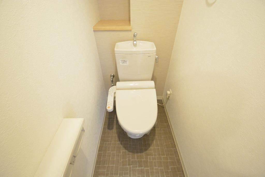 トイレ　シャワー付トイレ