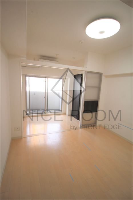 居室・リビング　ラシュレエグゼ本町　洋室