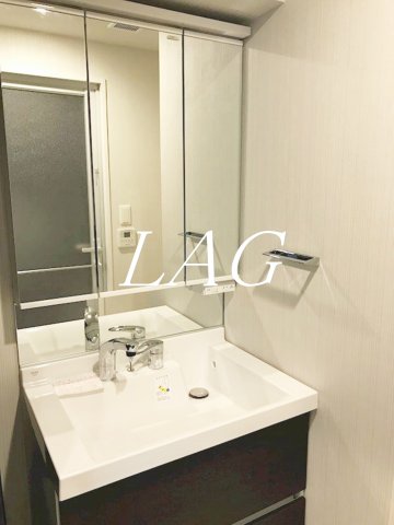 洗面設備　洗面台です。