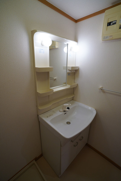 洗面設備　同じ建物の別のお部屋