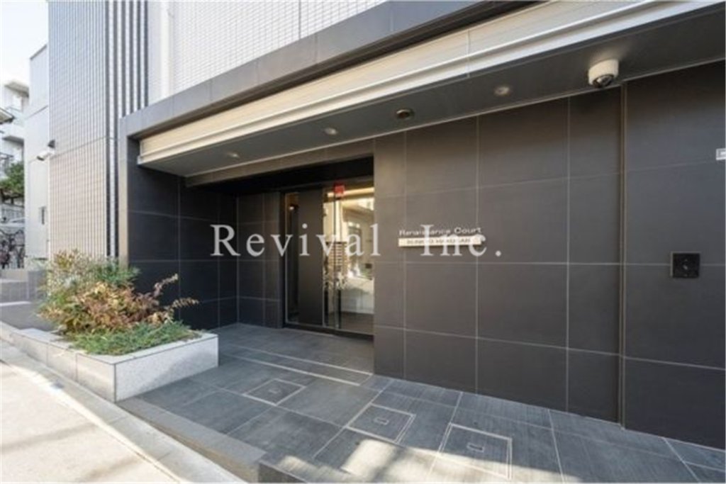 エントランス　高級感あるエントランスでございます