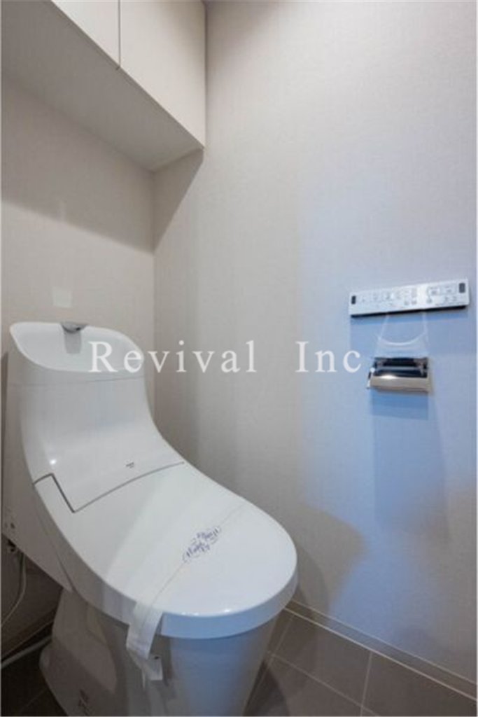 トイレ　シャワートイレでございます