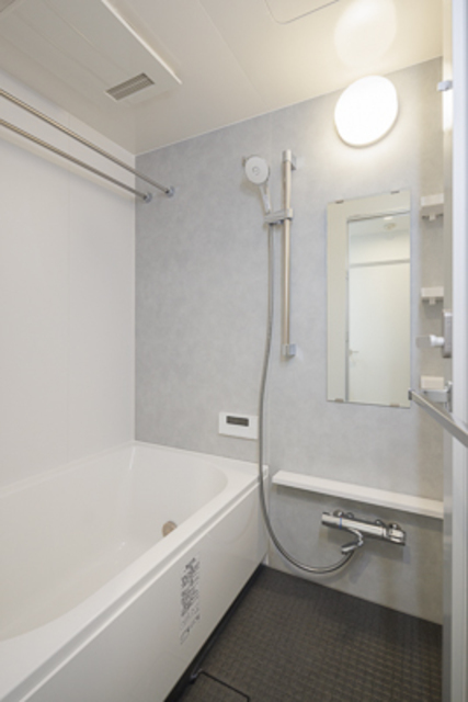 バス・シャワールーム　※写真は同タイプ住戸です。