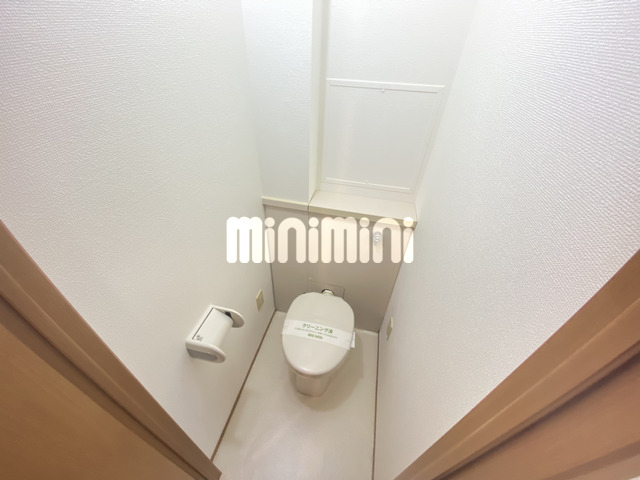 トイレ　室内写真です。