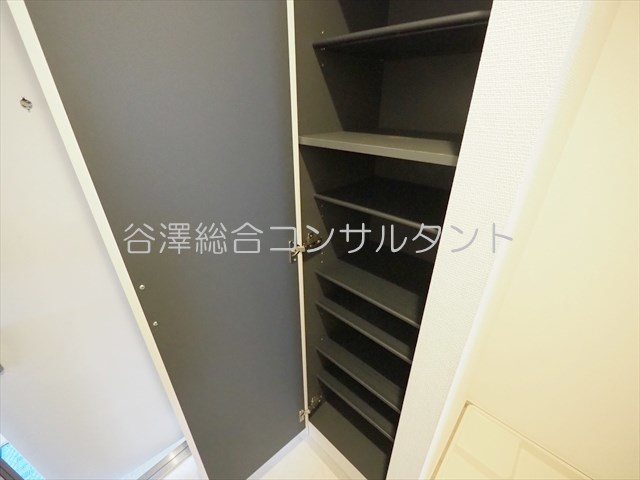 玄関　シューズボックス