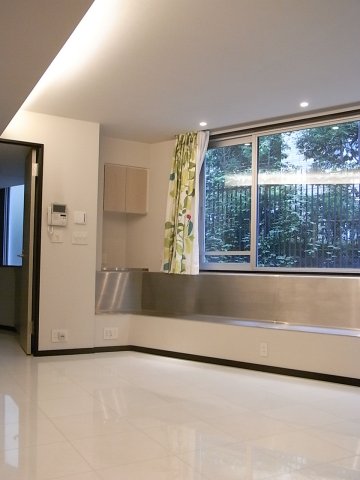 居室・リビング　※別部屋の参考写真です。