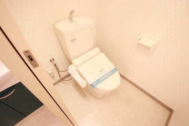 トイレ　※別号室の参考写真です※