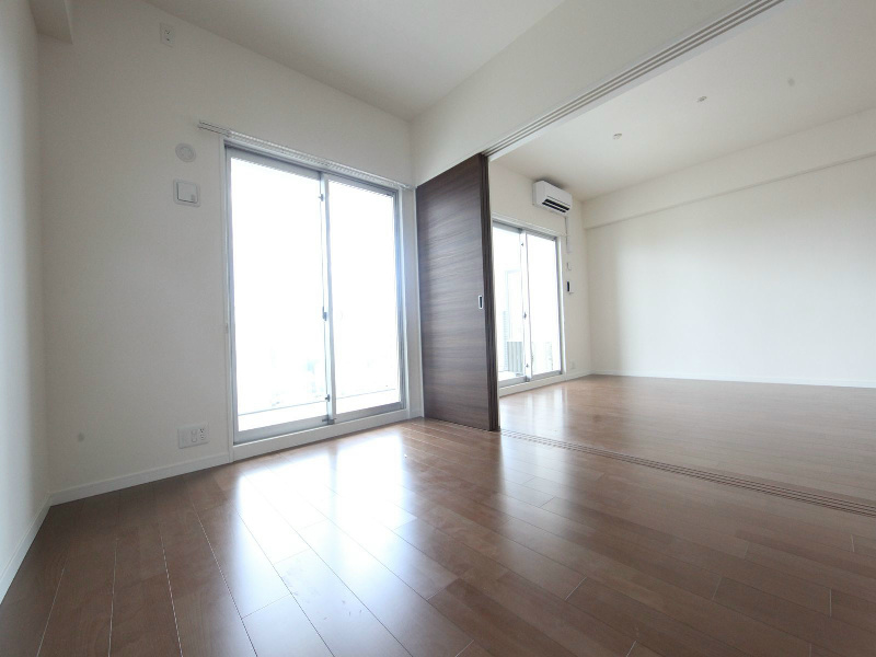 バルコニー　洋室6帖　クローゼット付　バルコニー