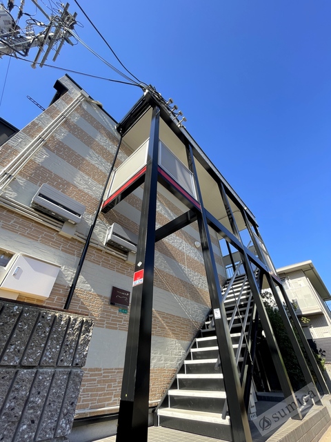 エントランス　防犯カメラ付き・ＴＶモニ付きでセキュリティ面も安心