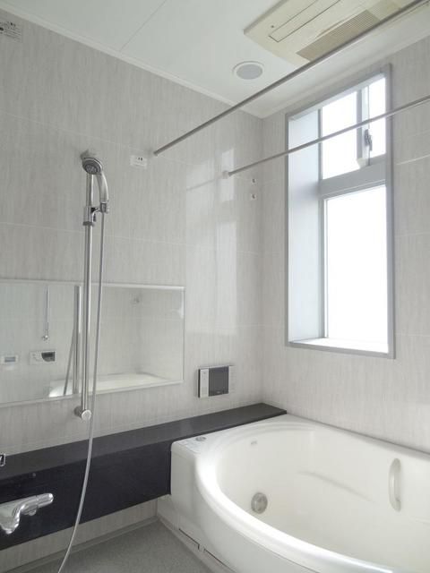 バス・シャワールーム　※別部屋参考写真