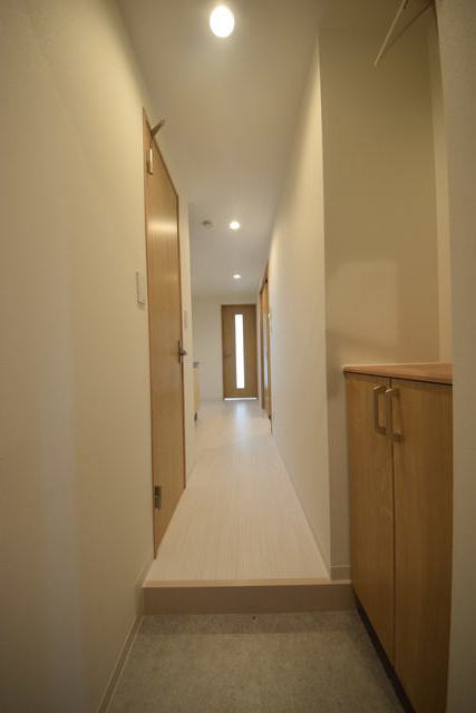 玄関　～行ってきますっ～