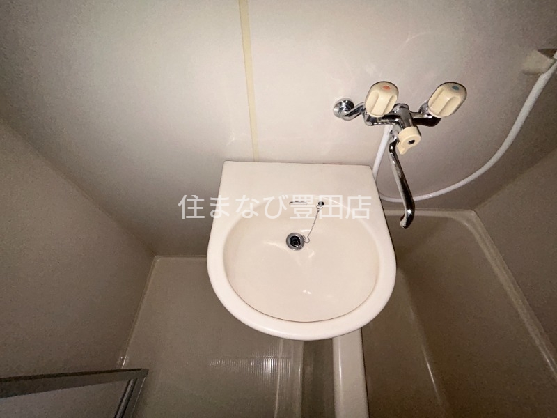 洗面設備　同型別部屋写真