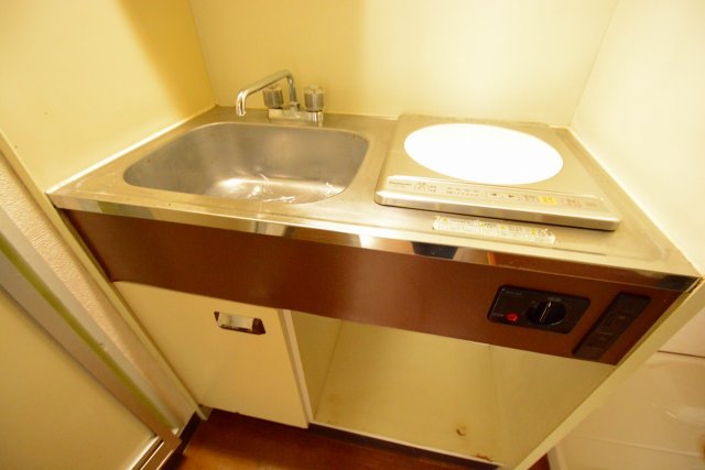 キッチン　1口IHコンロで火を使わず、料理初心者の方にもおすすめです！