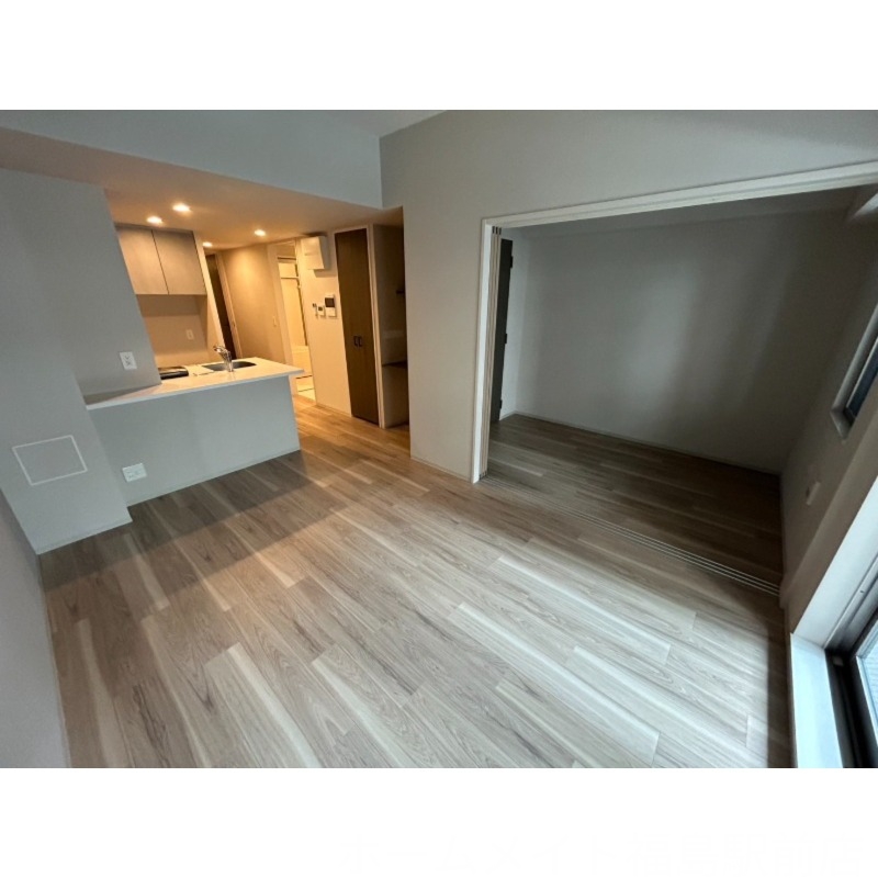 居室・リビング　お引越し無料または家電３点プレゼント！★詳細はスタッフへ