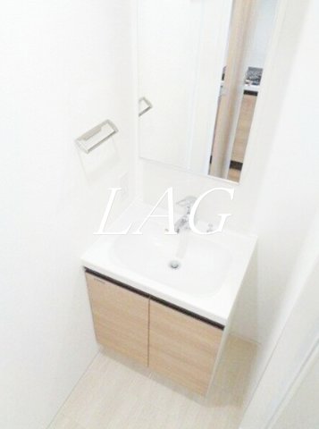 洗面設備　独立洗面台です。