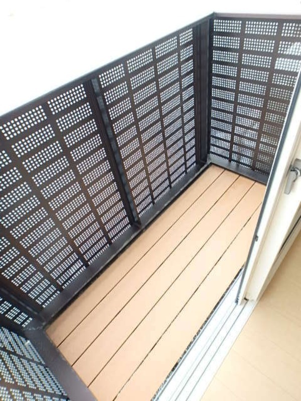 バルコニー　図面と現状に相違がある場合には現状を優先