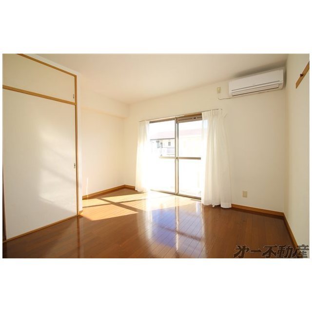 居室・リビング　洋室