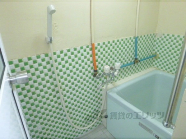 バス・シャワールーム　バス