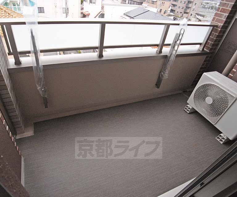 バルコニー　広めのバルコニーです