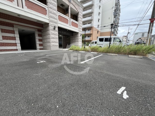 エントランス　Luxe新大阪EASTII　エントランス