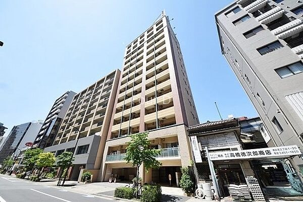 建物外観　内見予約受付中、お気軽にお問い合わせください。【0037-6