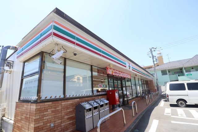 コンビニ　セブンイレブン南流山東店（コンビニ）まで398m