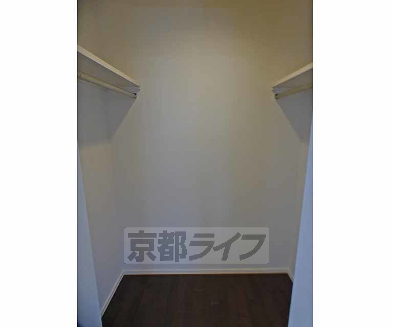 収納　広いウォークインクローゼットです。