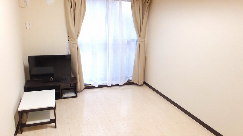 居室・リビング　広々とした室内