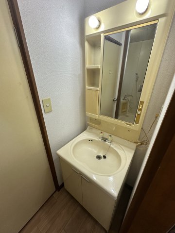 洗面設備　別部屋写真参考