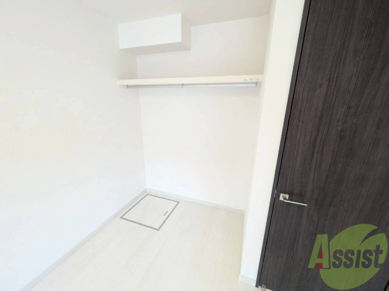 収納　クローゼットがありました。お洋服や荷物はここへ