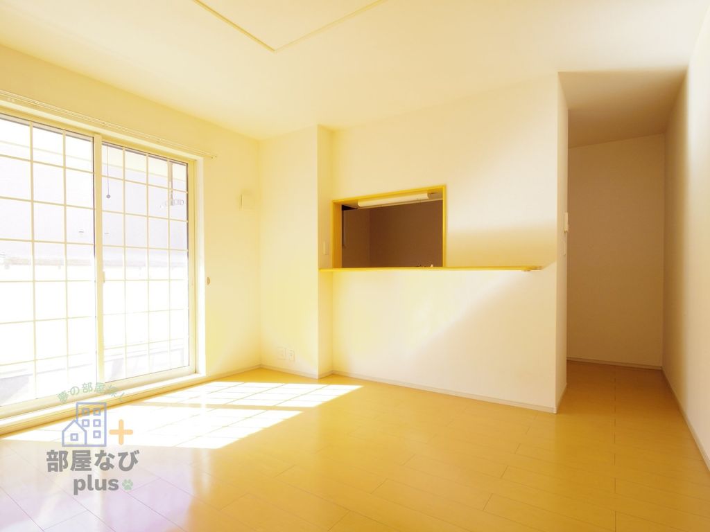 居室・リビング　※他号室写真です