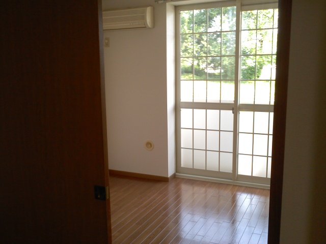 居室・リビング　使いやすい居間です