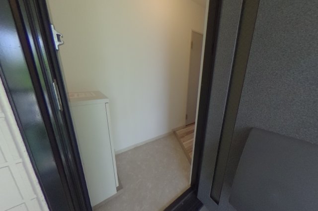 玄関　現況を優先します。（撮影時期：2021年5月）