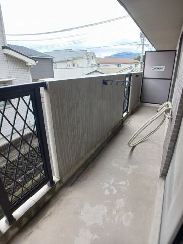 バルコニー　外からの目が気にならないバルコニーで洗濯物が干せます