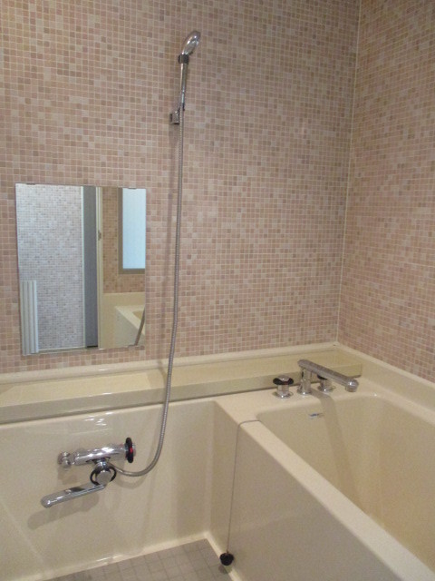 バス・シャワールーム　※他部屋参考写真