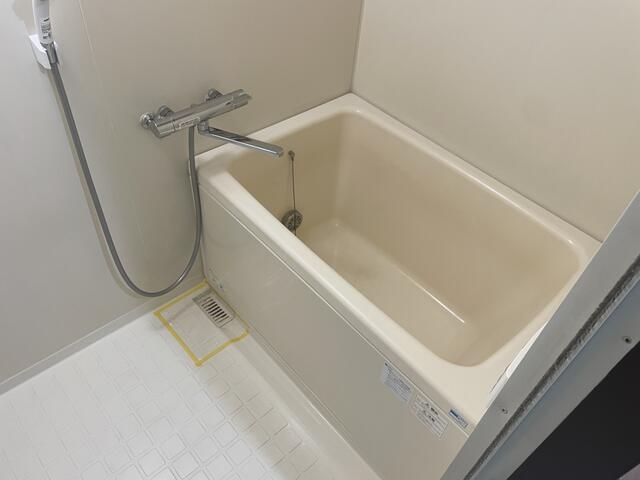 バス・シャワールーム　参考写真（同物件別部屋）