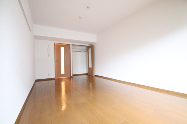 居室・リビング　※別室の参考写真の為、現況優先です。