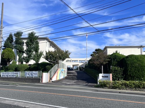 小学校　宗像市立東郷小学校（小学校）まで609m