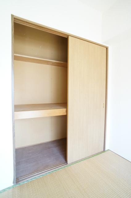 収納　参考写真（同建物別部屋のものです）