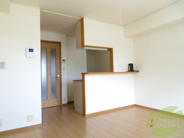 居室・リビング　１０帖のＬＤＫです。カウンターキッチンは憧れですよね。