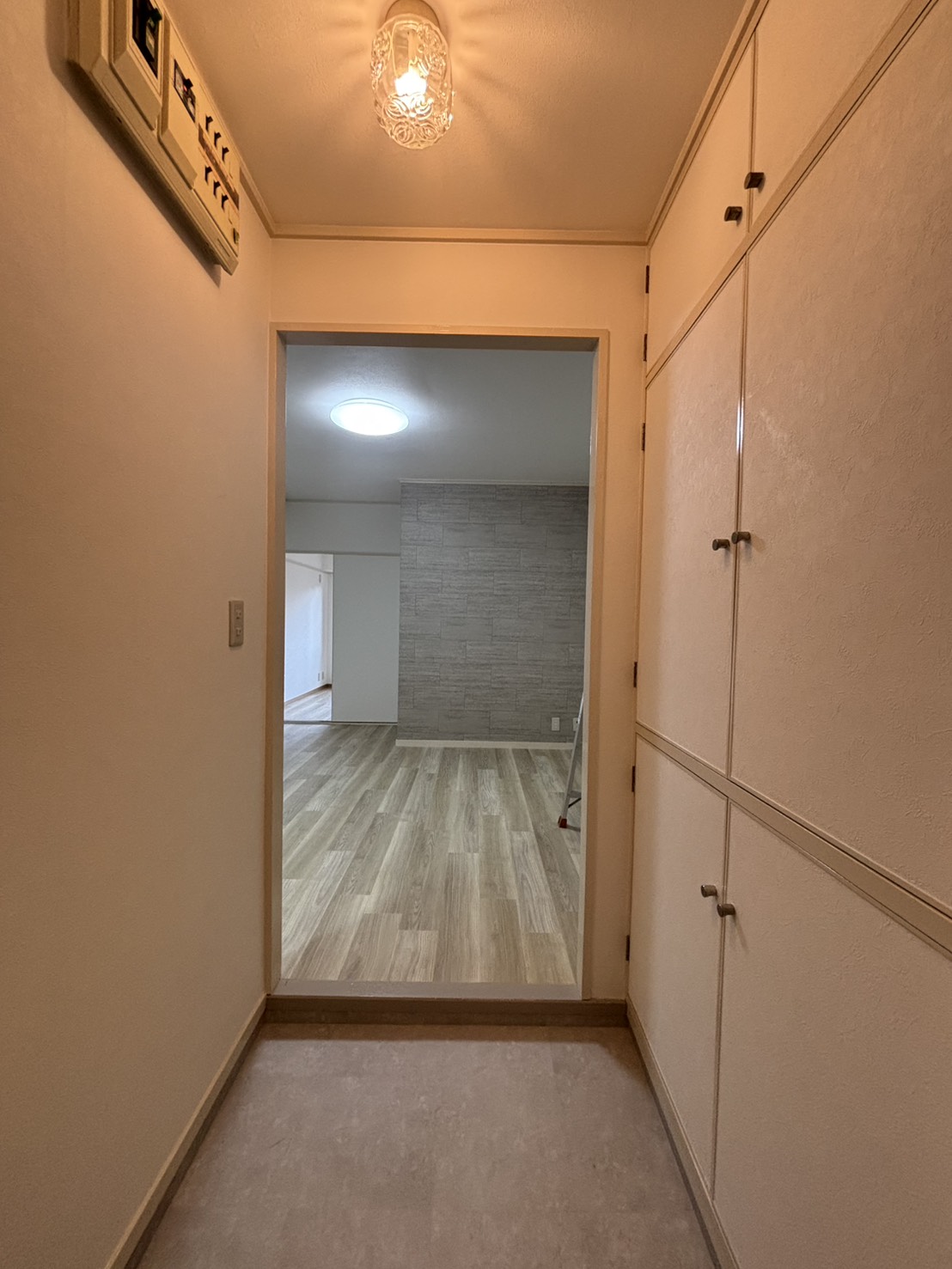 ライオンズマンション新大江の玄関写真