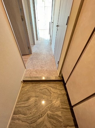 玄関　別部屋の参考写真です