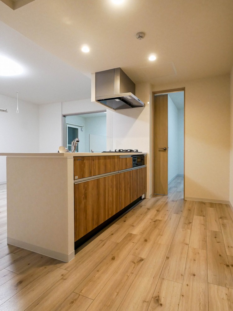 キッチン　人気の対面システムキッチンタイプです！