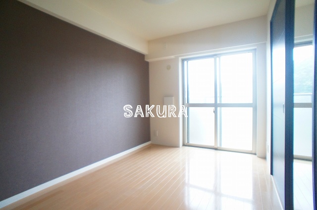 居室・リビング　使いやすい形の為、レイアウトを楽しめます♪