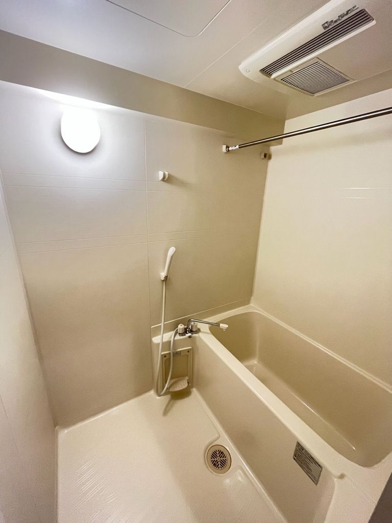 バス・シャワールーム　※代表タイプの写真のため実物と異なる場合がございます