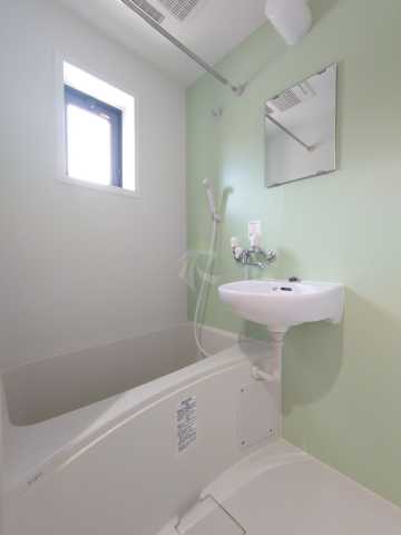 バス・シャワールーム　室内見学承ります。当店掲載物件以外もまとめてお問合頂けます。