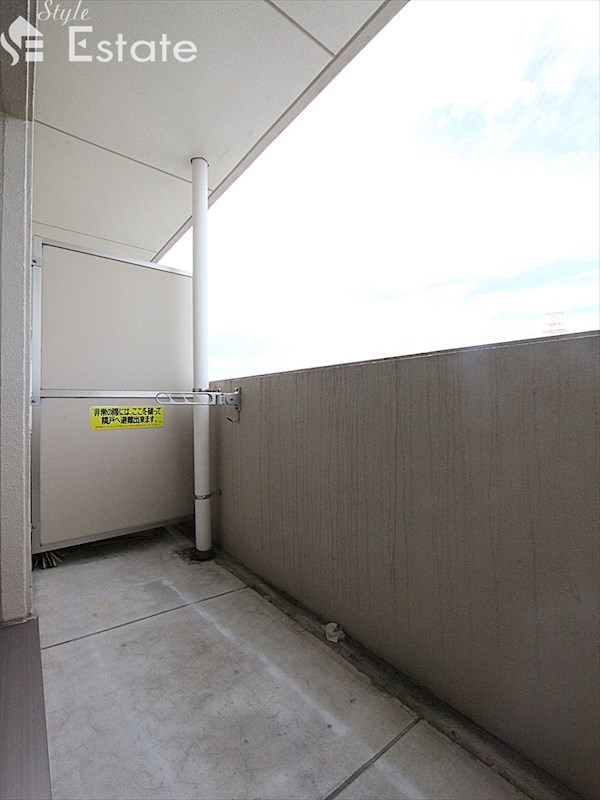 バルコニー　バルコニー