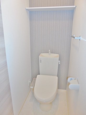 トイレ　温水洗浄暖房便座