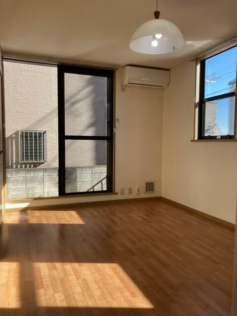 居室・リビング　同一仕様